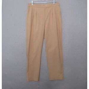 Lululemon LN athletica Cropped Lightweight Pants in Beige